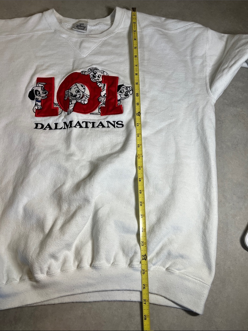 Disney Store White Crewneck Sweatshirt with 101 Dalmatian Graphic
XL - Picture 5 of 7
